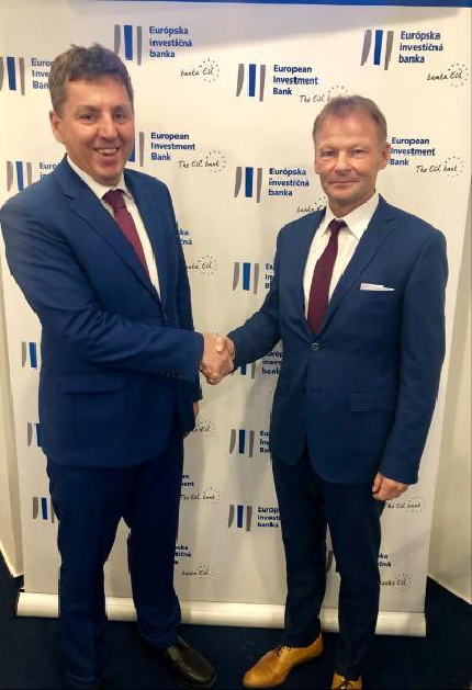 From left to right: J. Jirásek, Chairman of CMZRB’s Board of Directors and EIB Vice-President V. Hudak / [Czech Republic] 21/01/2019 Copyright : EIB 