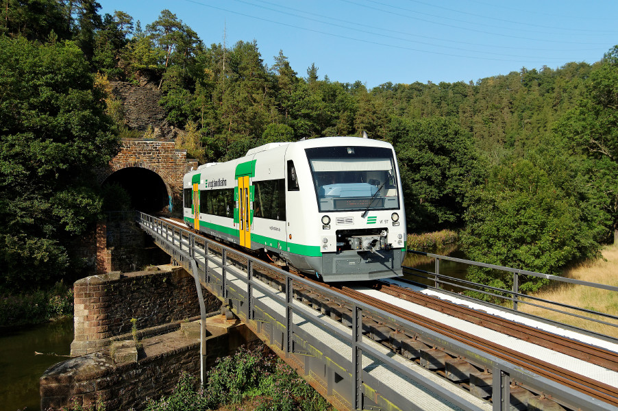 2012-08-14-0004-maxres-bei-Wuenschendorf-(Lochguttunnel).jpg 