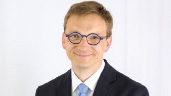 Dr. Stefan Jakschik 